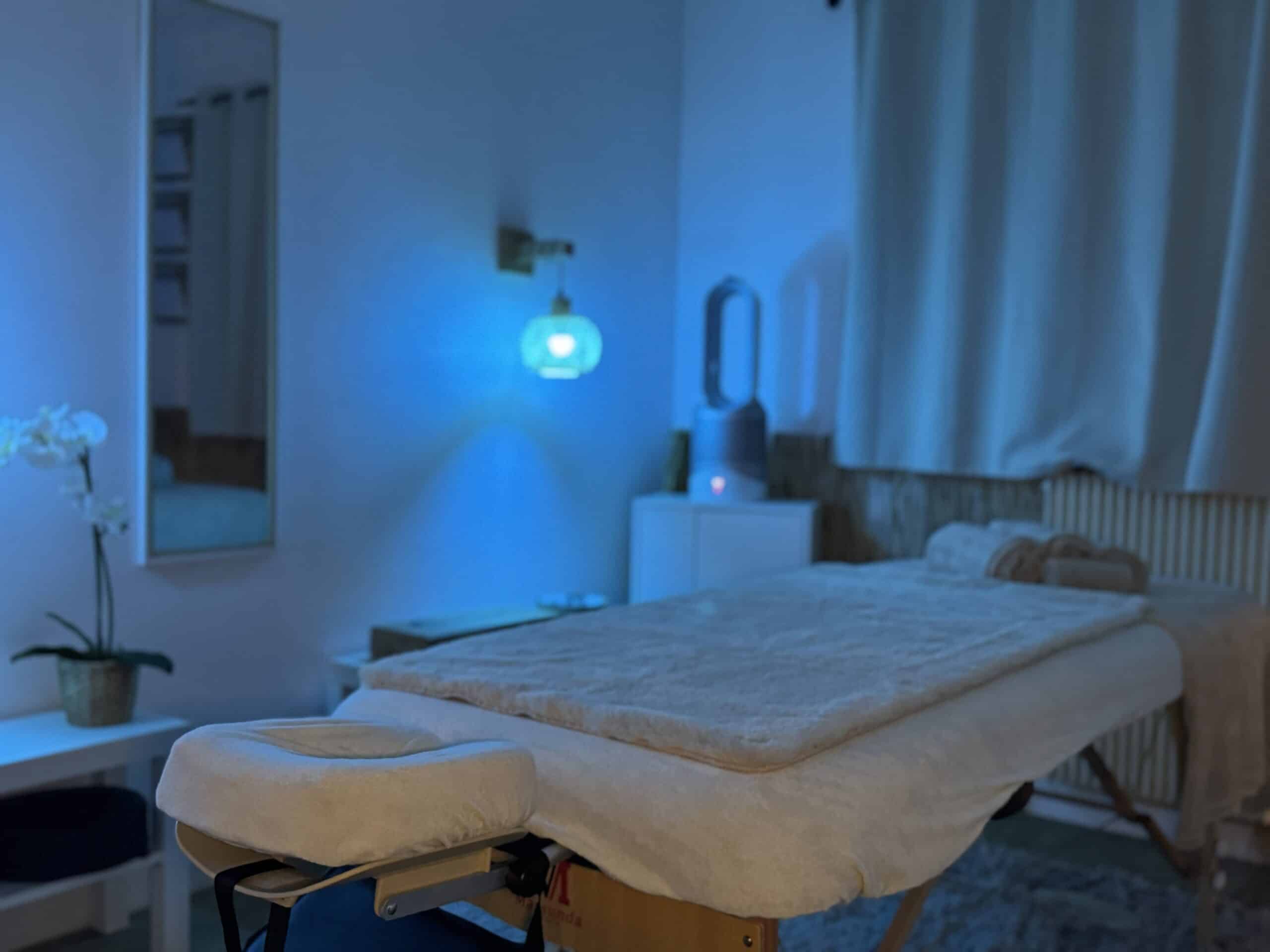 Lit du massage, soigné et apaisant